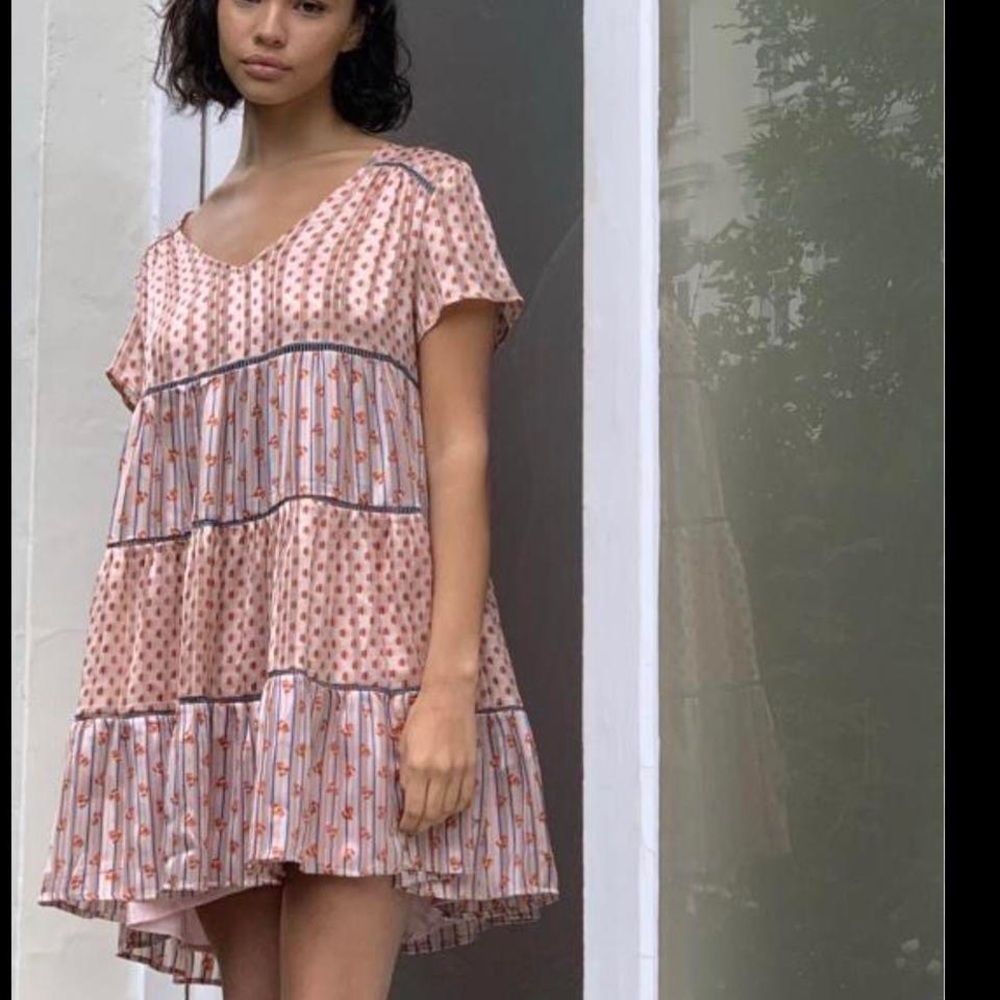 URBAN OUTFITTERS blush pink Women's Mixed Print Pippa Chiffon Floral Mini Dress.
